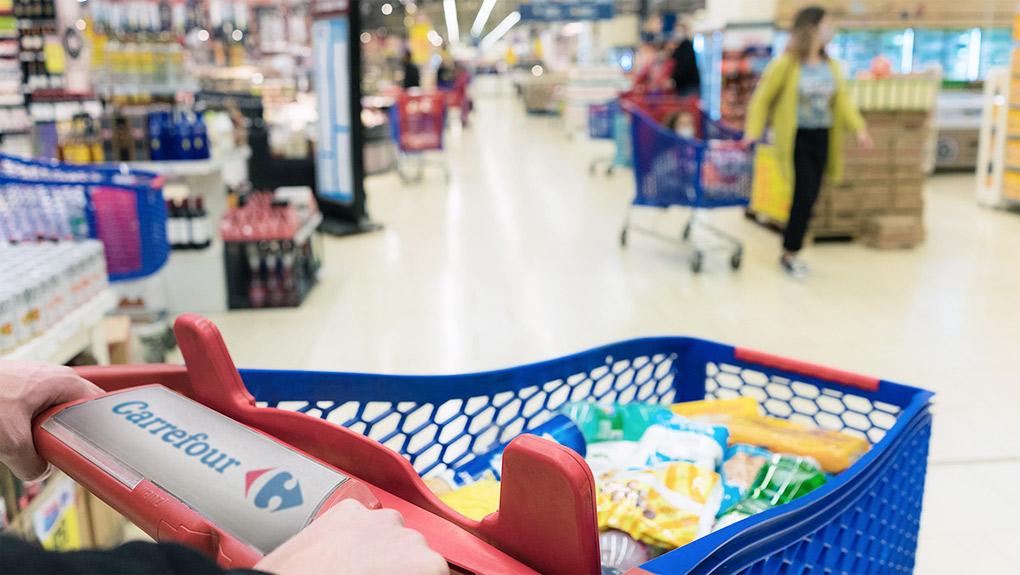 Les clients de Carrefour peuvent dialoguer via WhatsApp avec le directeur de leur magasin