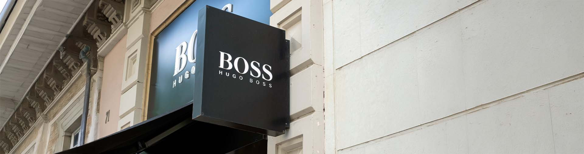 Enseigne du magasin Hugo Boss, une maison de couture de luxe allemande.