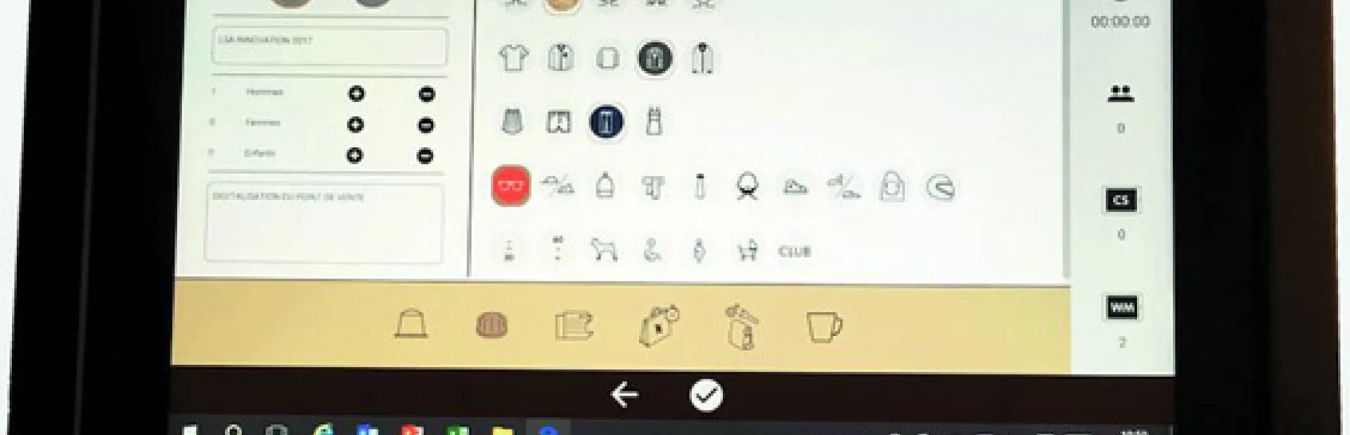 Chez Nespresso, un avatar fait la queue pour les clients