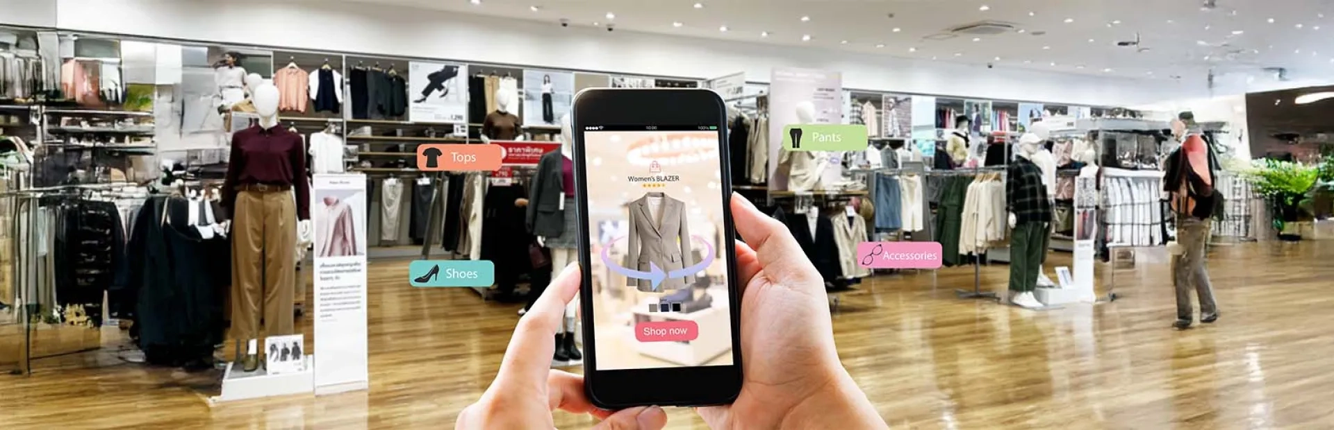 photo d'un smartphone tenue par une eprsonne