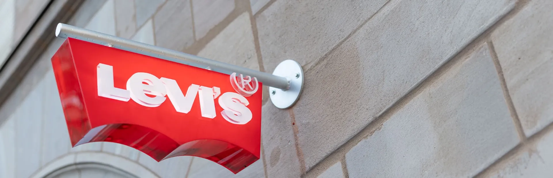 Image de la nouvelle enseigne de chez Levis