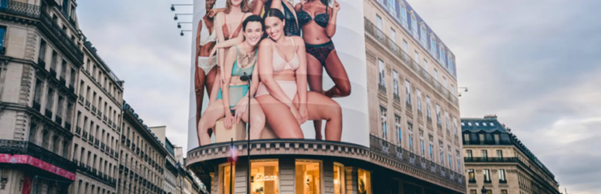 Etam intègre les nouveaux codes de l’expérience d’achat dans son flagship parisien
