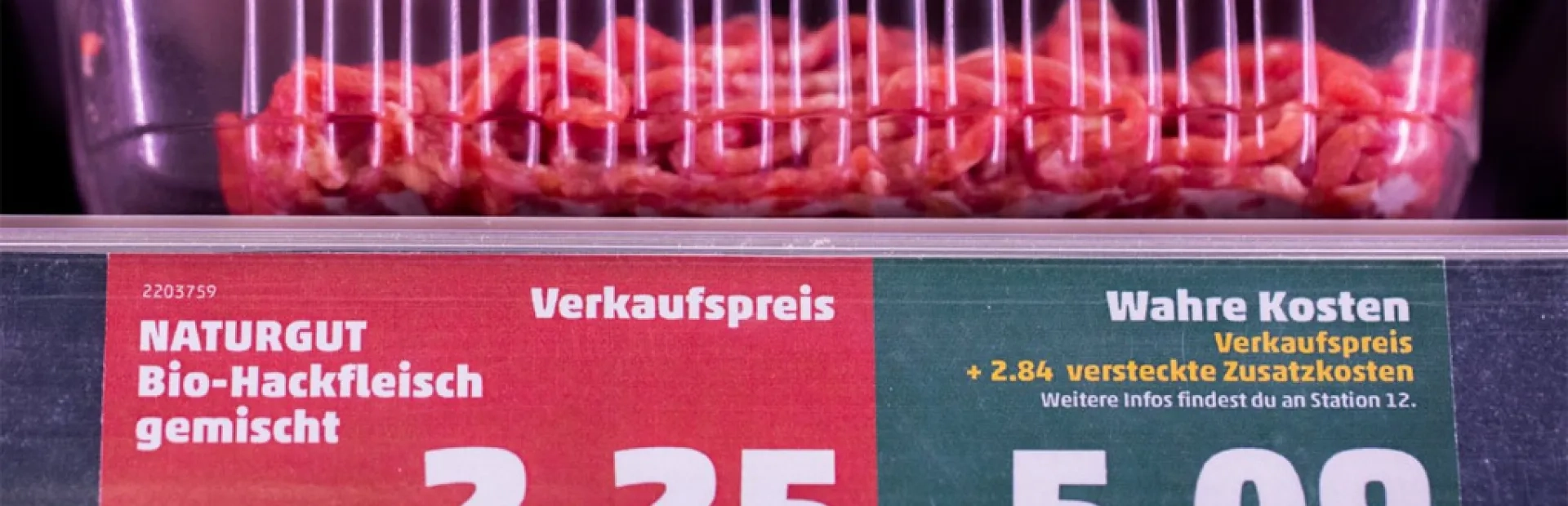 Un supermarché affiche le « vrai » prix environnemental des produits