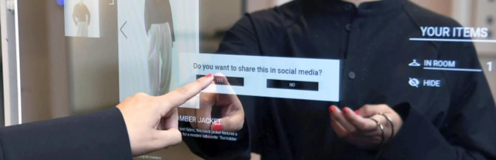 Cabines connectées et miroirs intelligents : H&M mise sur le shopping personnalisé