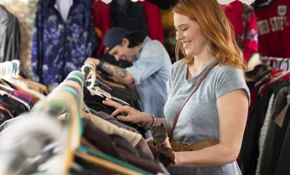 La génération Z en magasin : ce qui l’attire, ce qui la fait fuir