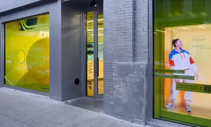 Pour promouvoir sa ligne de sport, H&M innove avec un hologramme et des cours collectifs