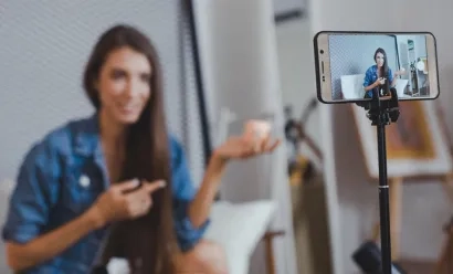 Brut. et Carrefour font cause commune dans le live shopping