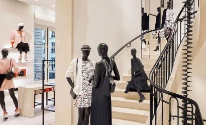Chanel investit plus d’un milliard de dollars dans le digital et les boutiques