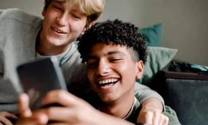 Instagram et Facebook ne vont plus permettre le ciblage des ados d’après leur genre