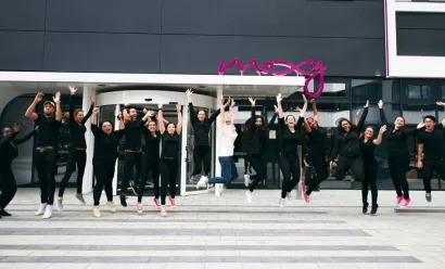 Les hôtels Moxy engagent des comédiens pour former leurs équipes