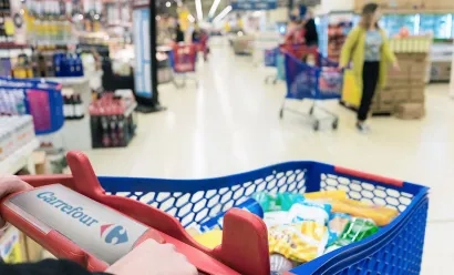 Les clients de Carrefour peuvent dialoguer via WhatsApp avec le directeur de leur magasin
