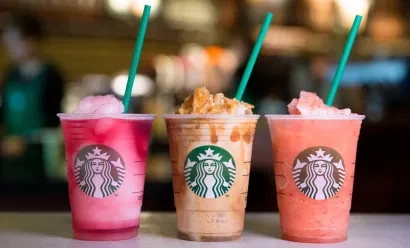 Pour favoriser "le magasin du coin", Starbucks ferme sa boutique en ligne
