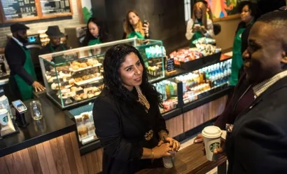 À Brooklyn, le nouveau Starbucks veut promouvoir une expérience client de proximité