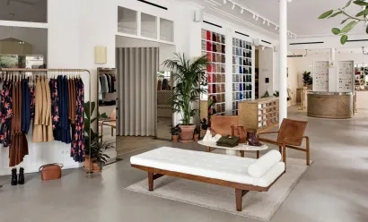 Sézane en « Libre service » pour proposer trouvailles et services