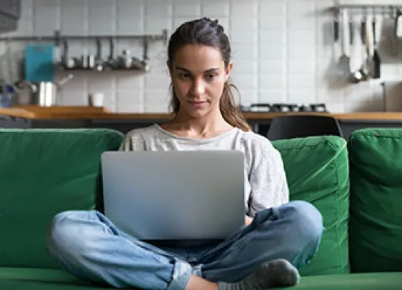 La Gen Z délaisse Google pour le Social Search et ChatG