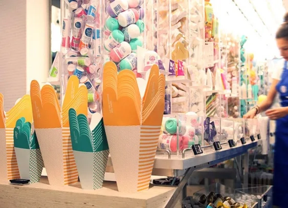 Casino et L’Oréal lancent des drugstores « décomplexés et uniques »