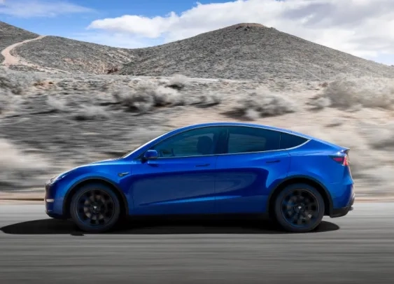 Tesla lance une assurance auto ajustée sur la conduite en temps réel