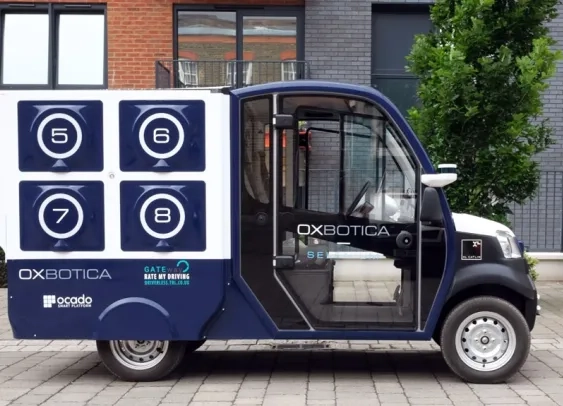La livraison de courses en camionnette autonome testée à Londres