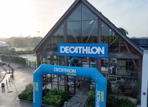 Près de Rennes, le nouveau concept de Decathlon met en avant économie circulaire et vendeurs