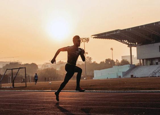 Adidas recrute 50 000 étudiants ambassadeurs, rémunérés pour leur présence en ligne