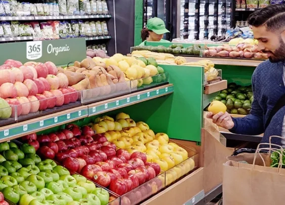 Amazon analyse la performance des produits en filmant les clients dans ses magasins