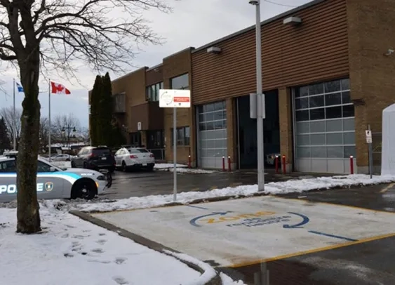 La police québécoise déploie des zones sécurisées pour finaliser les transactions faites en ligne