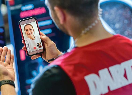 Fnac Darty généralise la visio avec des vendeurs en magasin
