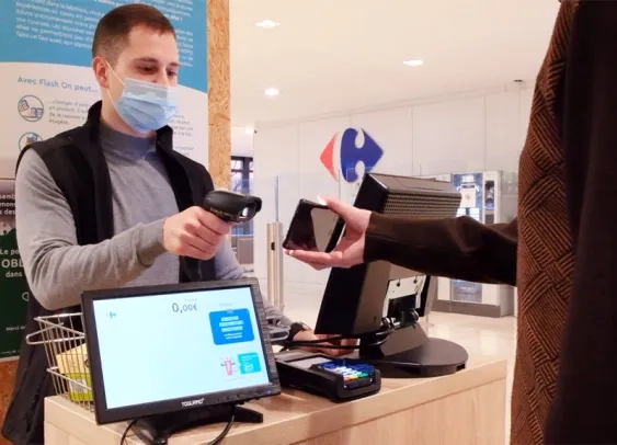 Smartpos, le nouveau système d’encaissement de Carrefour qui élimine les irritants