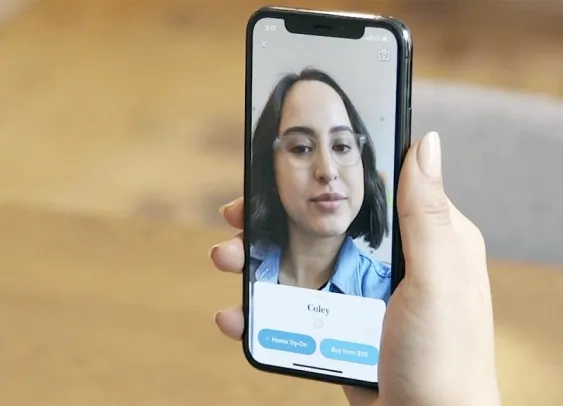 Warby Parker crée une appli pour essayer des lunettes en réalité augmentée