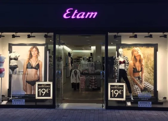 Etam installe le paiement sans caisse dans ses 450 boutiques