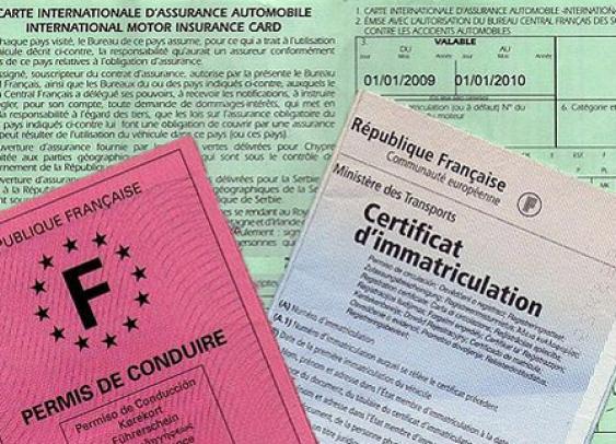 La Poste simplifie les démarches pour obtenir une carte grise