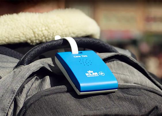 KLM invente l’étiquette de bagage qui conseille les touristes