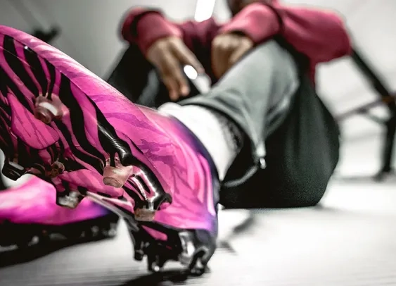 Adidas vend ses nouvelles chaussures sans magasin ni site Web