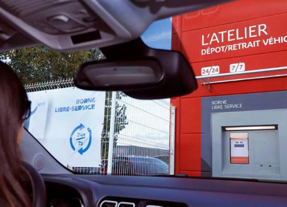 PSA Retail expérimente un parcours client en « self reception »