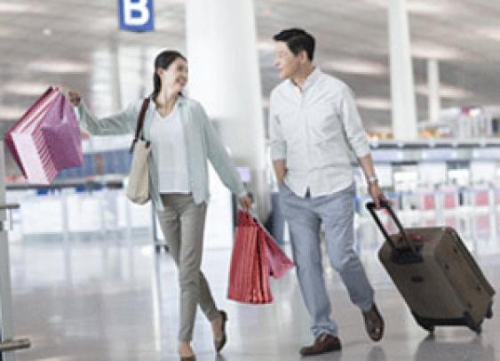 Aéroports et gares : les nouveaux eldorados des marques