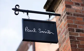 Comment Paul Smith transforme la fidélité en art de la collection