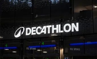Quand Decathlon transforme sa marque en terrain de jeu 