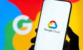 Image d'un smartphone avec le logo Google cloud 